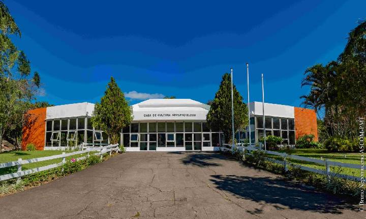 Casa de Cultura tem Sambatoque e exposição