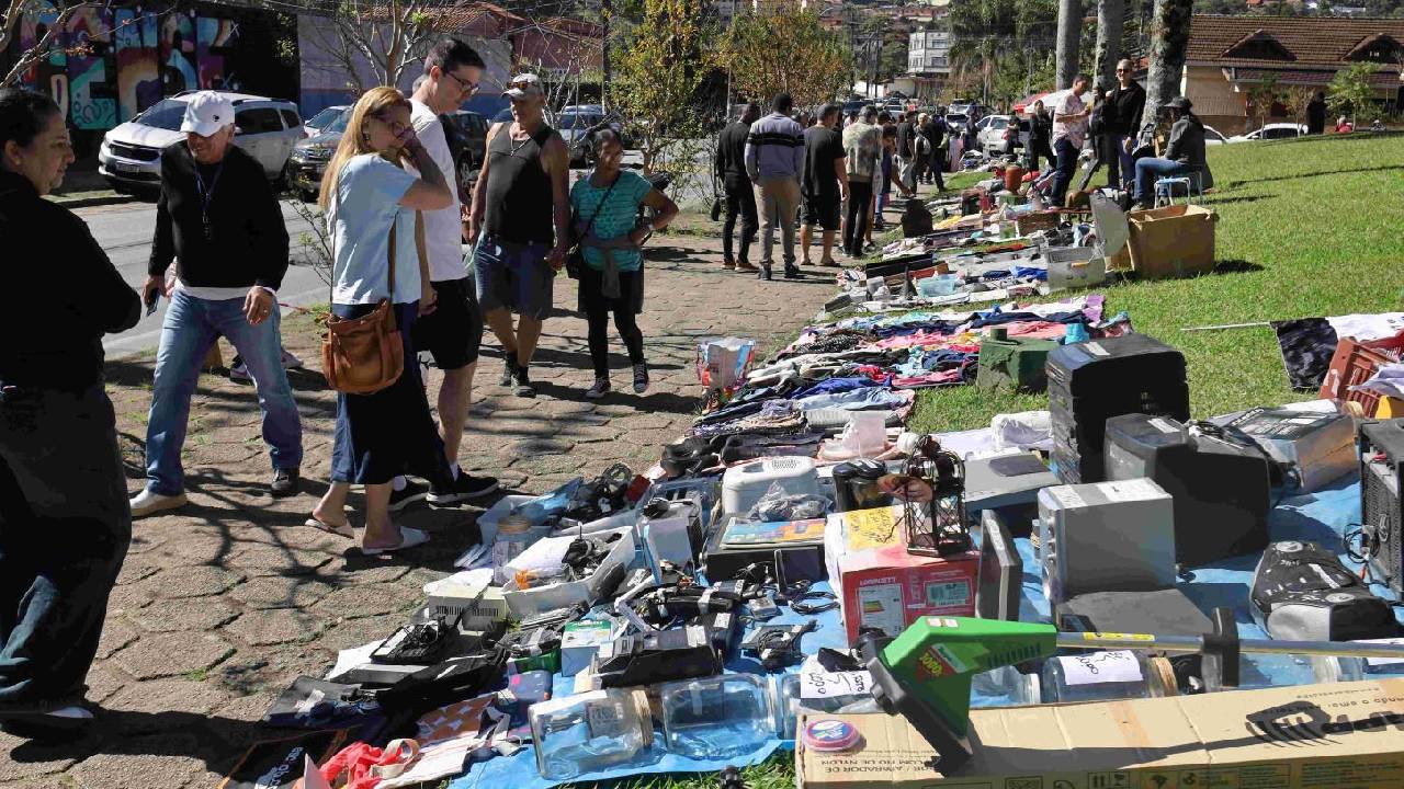 Feira do Rolo se firma como opção de lazer e nostalgia