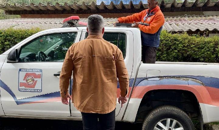 Prefeitura de Teresópolis realiza testes de conexão via satélite em área sem cobertura de telefonia