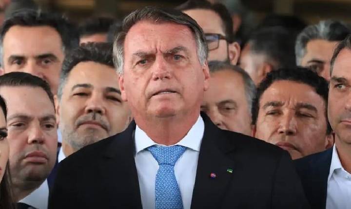 STF inicia julgamento de Bolsonaro e mais sete aliados pela acusação de trama golpista