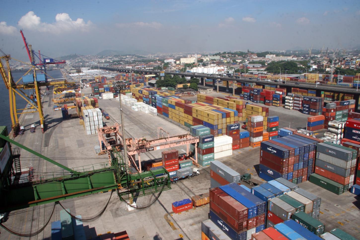 Balança comercial do estado tem superávit de R$ 1,8 bilhão em março