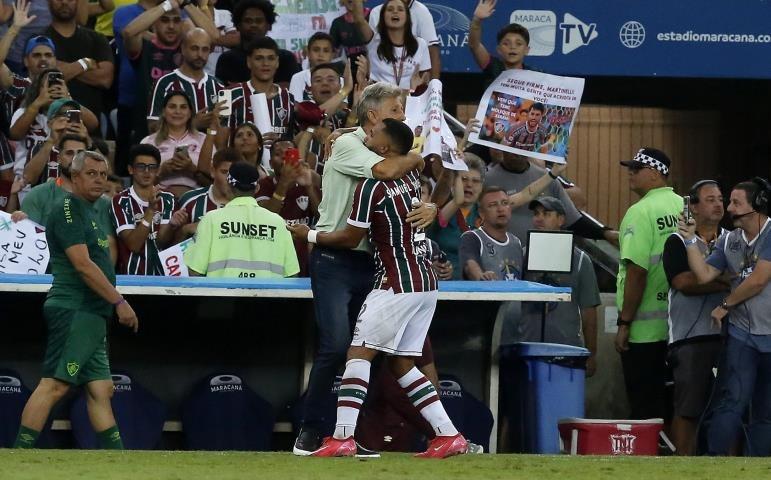 Flu ganha a terceira consecutiva com Renato Gaúcho no comando
