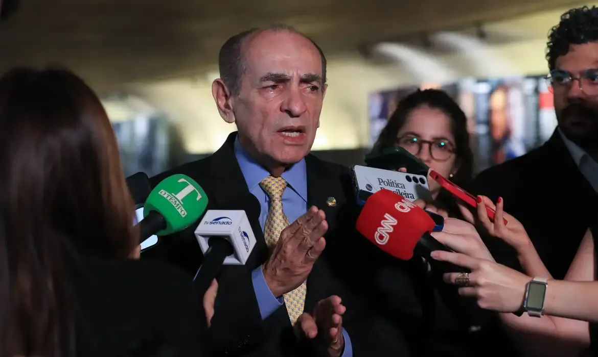 CCJ do Senado aprova proposta de fim de reeleição e mandatos maiores