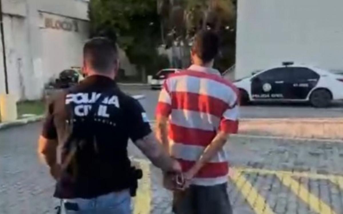 Polícia Civil prende maior desbloqueador de celulares no Rio
