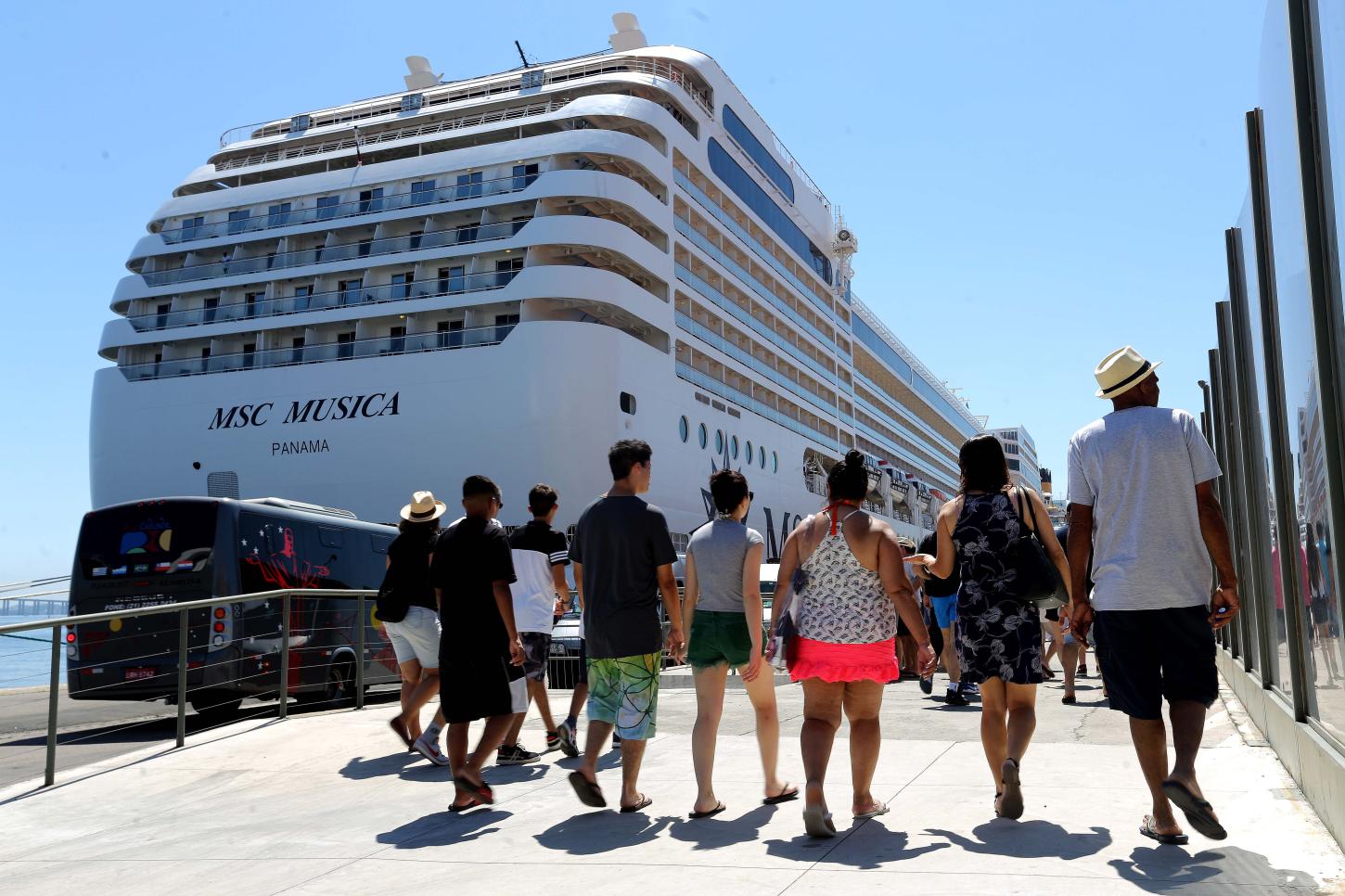 Rio de Janeiro recebe mais de 900 mil turistas estrangeiros