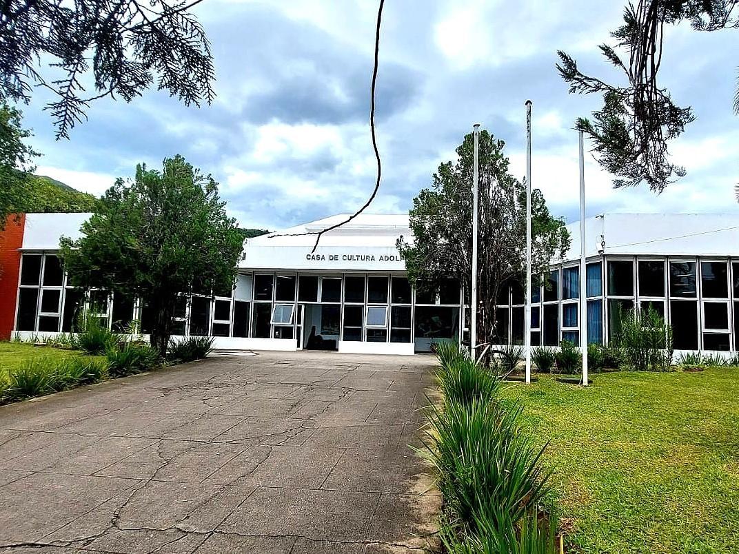 SOARTE abre 42º Salão com mostra coletiva e pocket show de MPB em Teresópolis