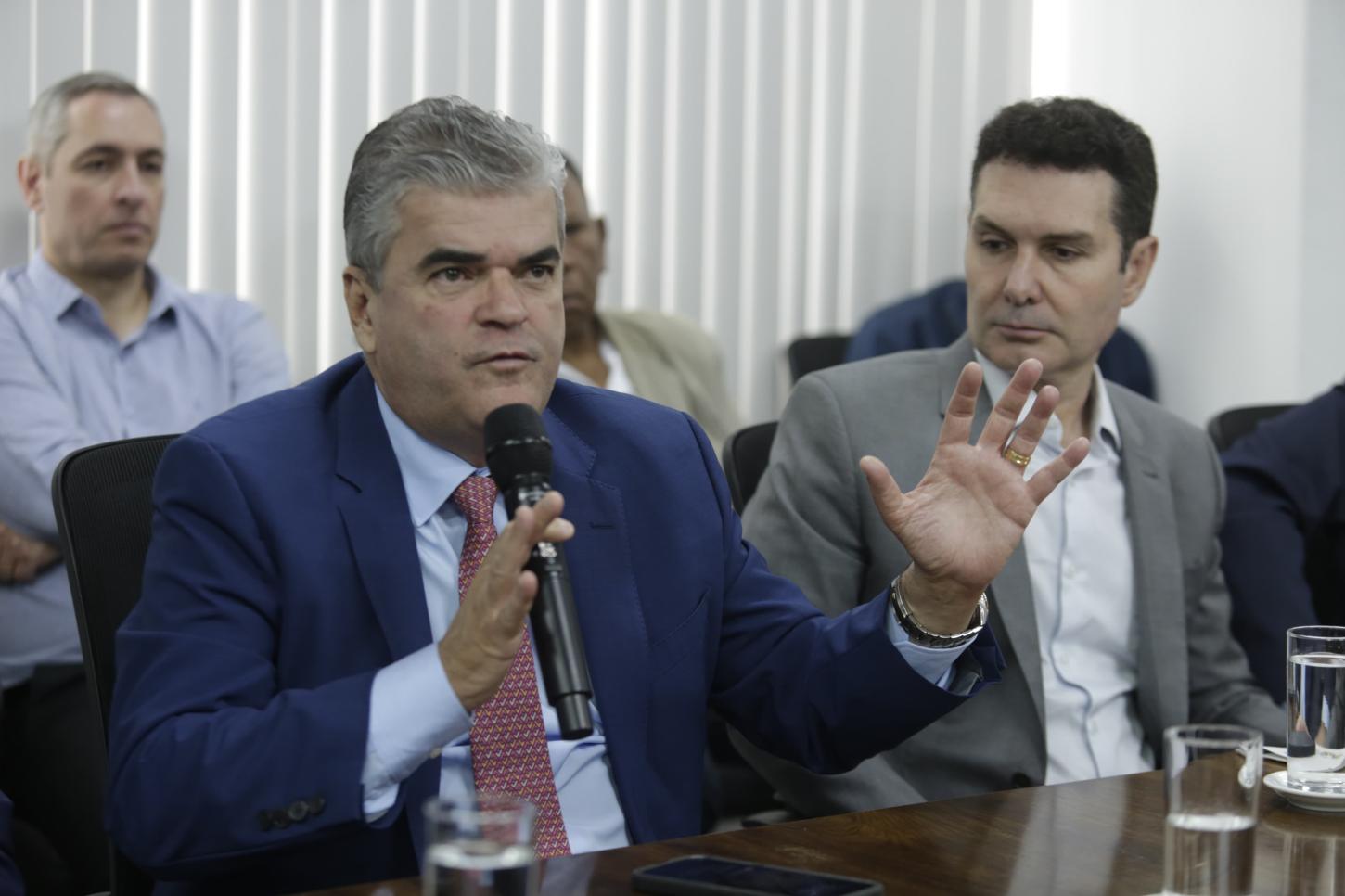 Estado apresenta projeto para expansão do metrô na capital