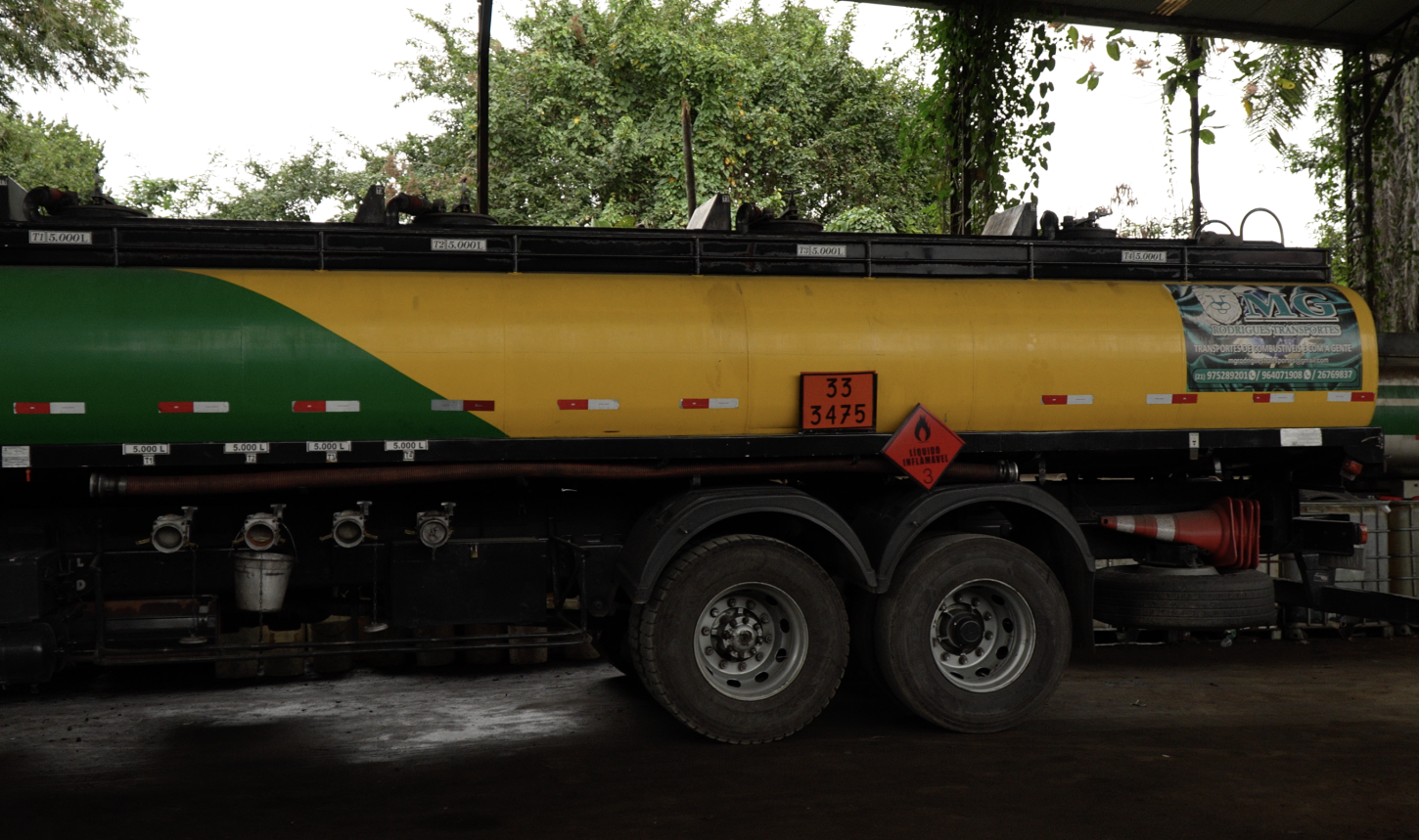 Força-tarefa desmobiliza esquema de adulteração de gasolina e óleos lubrificantes em Caxias