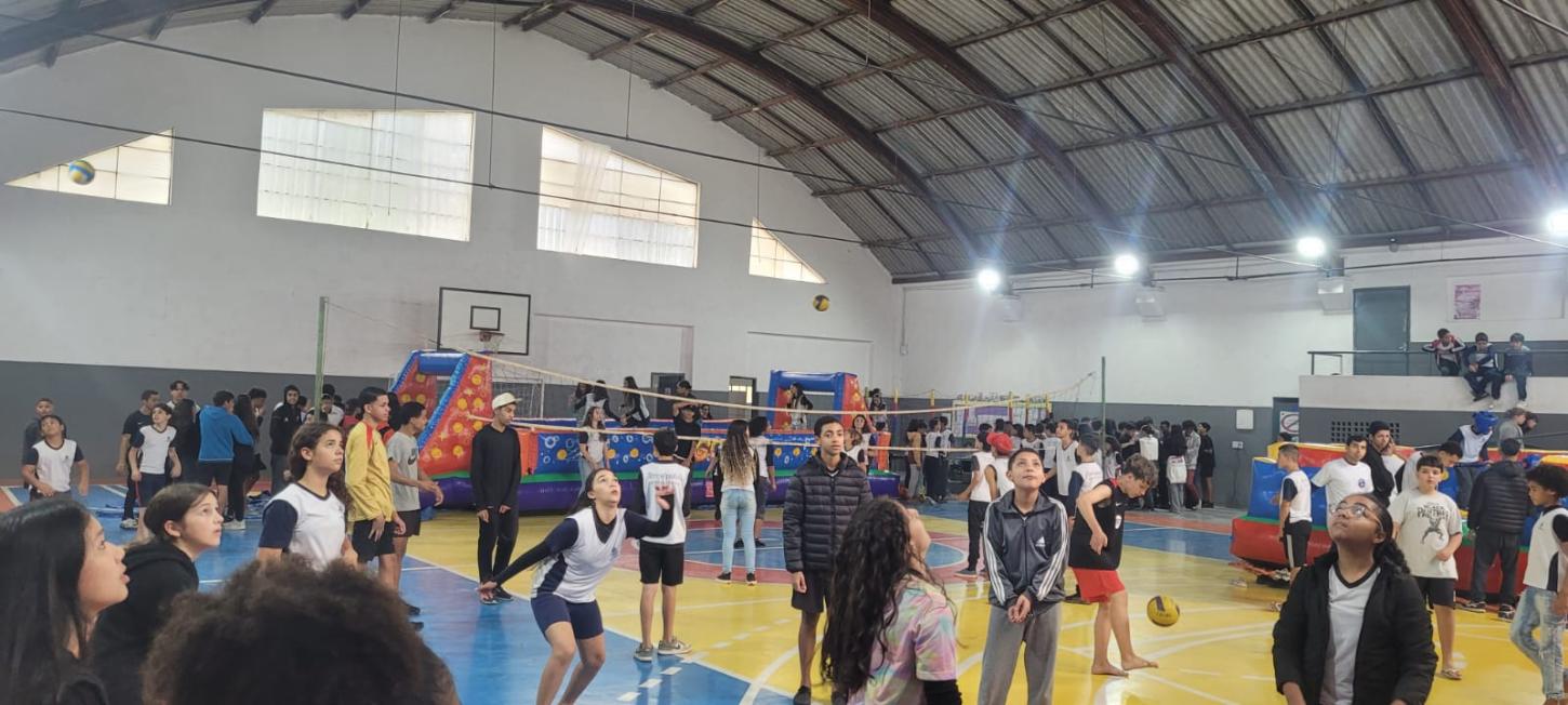 Muita festa para os 33 anos da Escola Manoel da Silveira Medeiros Sobrinho