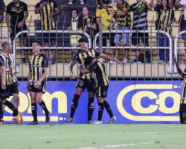 Volta Redonda vence mas ainda segue no Z4