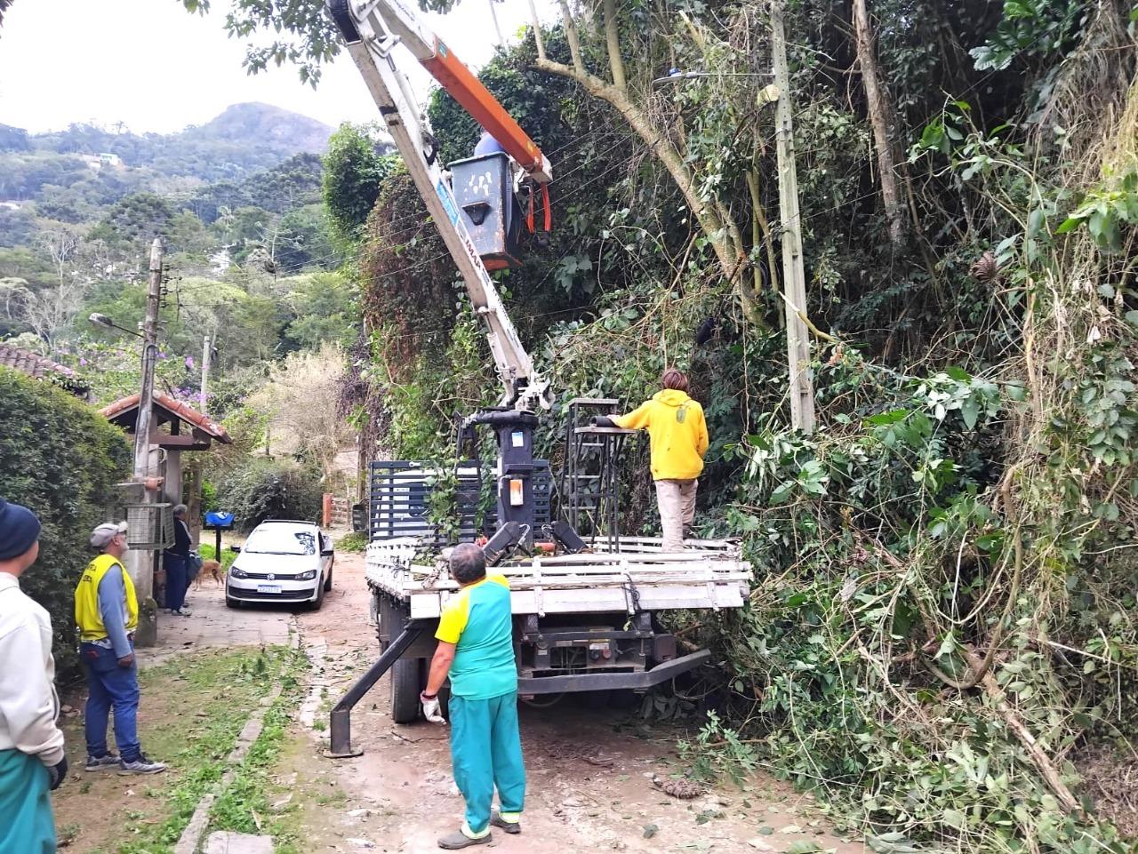 Mutirão de manutenção urbanística reforça cuidados nos bairros de Teresópolis