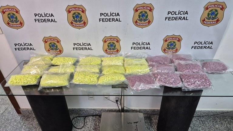 PF prende homem com cerca de 21,5 kg de ecstasy no Aeroporto do Galeão