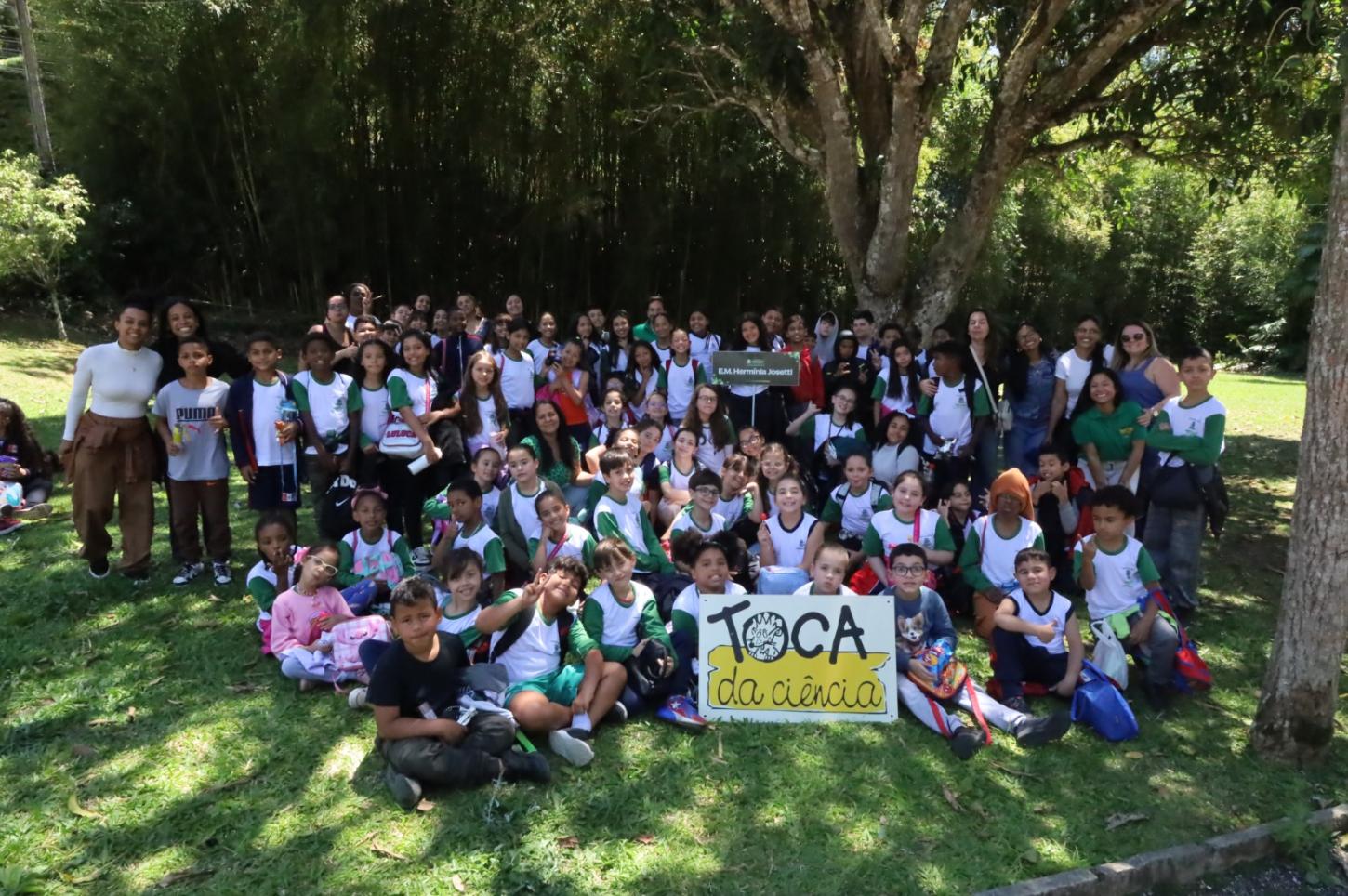 Alunos da Rede Municipal vivenciam experiências educativas na Toca da Ciência