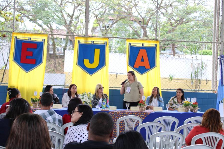 Magé sediou Fórum sobre a Educação de Jovens e Adultos nos municípios