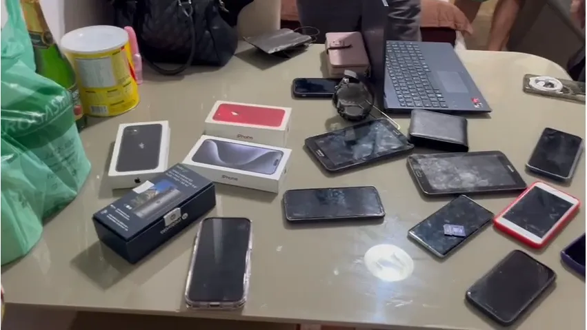 Polícia Civil estoura um dos maiores pontos de receptação de celulares da Baixada Fluminense