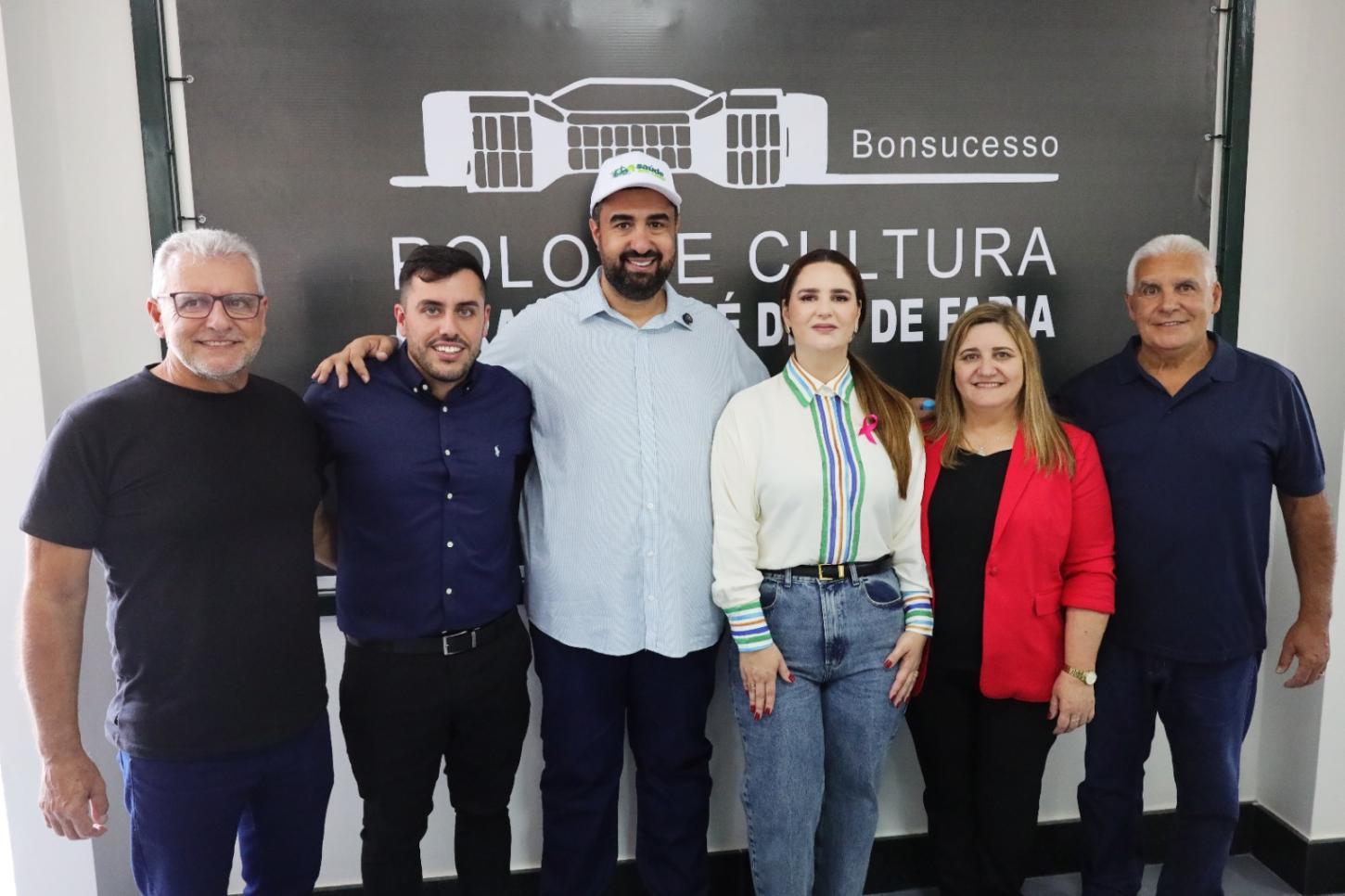 Prefeito entrega o TUDO AQUI, centro administrativo em Bonsucesso