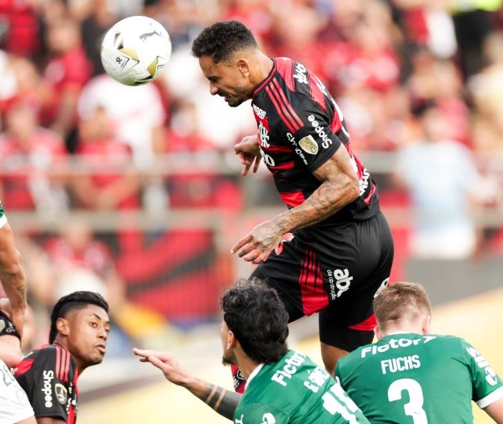 Brasil iguala Argentina no topo da Libertadores, com 25 títulos