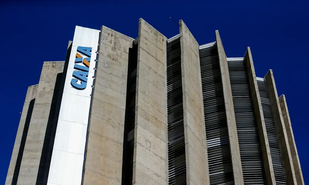 Caixa Econômica tem concursos para cargos de nível superior
