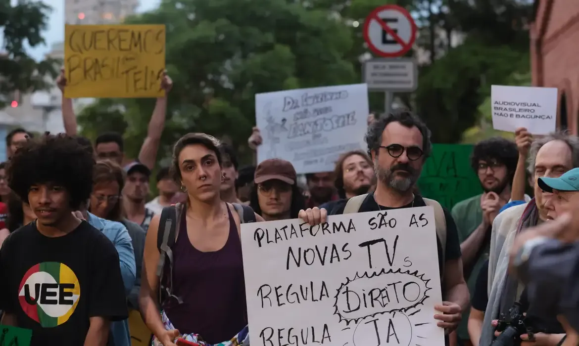Produtores independentes protestam contra regulamentação do streaming