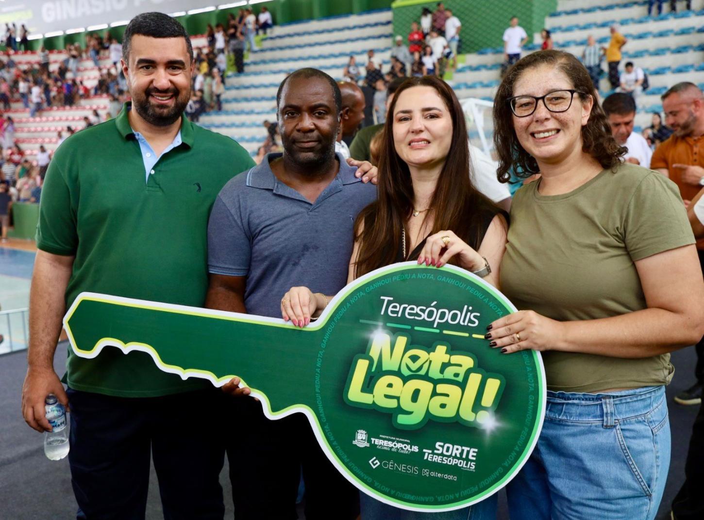 ’Teresópolis Nota Legal’ sorteia apartamento em grande evento no Pedrão