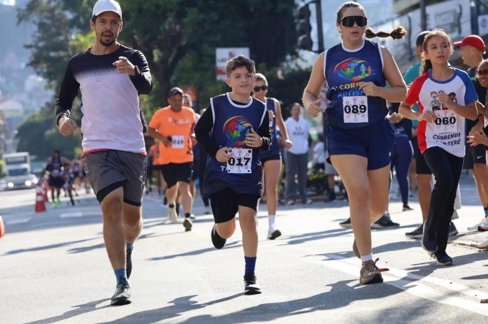 Pedal Solidário e Corrida pela Inclusão reforçam conscientização sobre o autismo